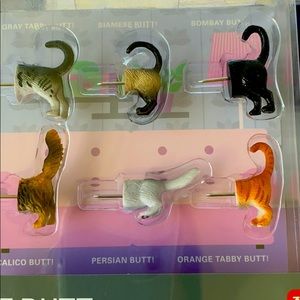 Catt butt push pins